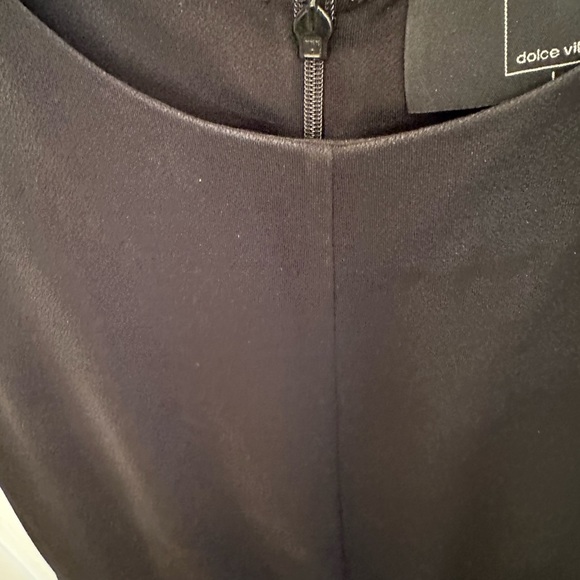 Black Dolce Vita short sleeved dress. No size tag but fits like Medium. - Picture 5 of 6